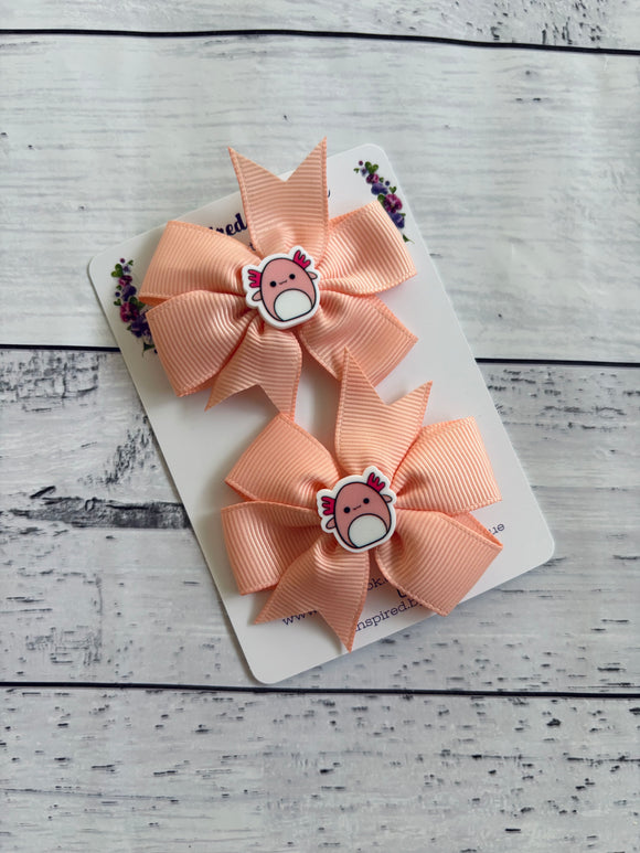 Ribbon resin piggies - Squish Axolotl