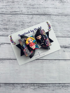 4.5" Violet Clay bow - Spooky Girl & Friend