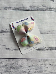 3.25" Butterfly bow - Rainbow Labubu