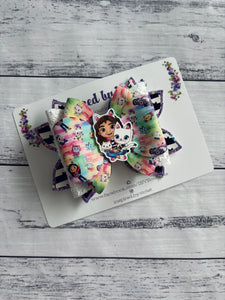 4.5" Bella Resin bow - Gabby