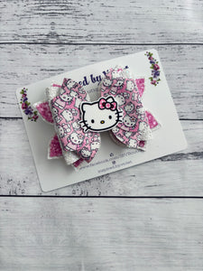 4.5" Bella Resin bow - HK Kitty
