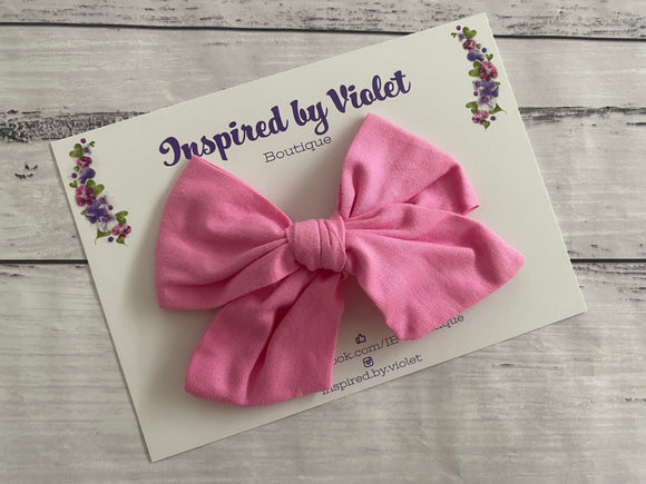 10-12cm Fabric bow on Clip - Pink