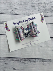 3.5" Imogen Resin bow - Easter Skull