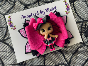 4.5" Bella Clay bow - Hot Pink Witch