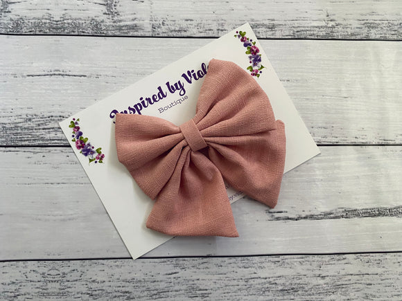 4” Fabric bow on Clip - Dusky Pink