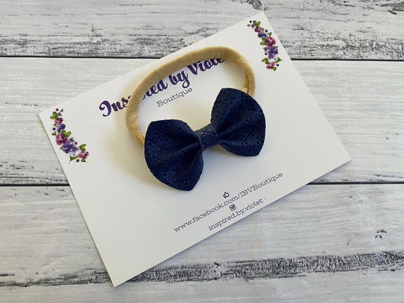 2.7” Chloe mini Bow on band - Navy Crosses