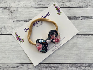 2.7” Chloe mini Bow on band - Cold Floral